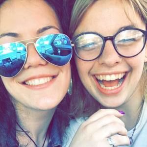 Meet your Posher, Abigail